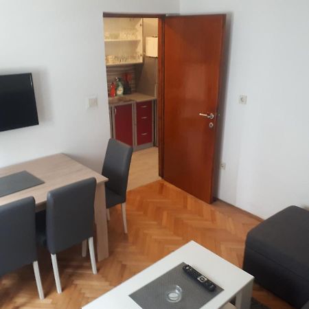 Apartments Mamich Kaštela 外观 照片