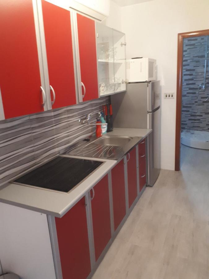 Apartments Mamich Kaštela 外观 照片