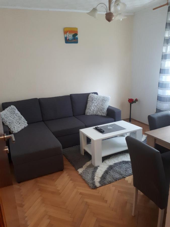 Apartments Mamich Kaštela 外观 照片