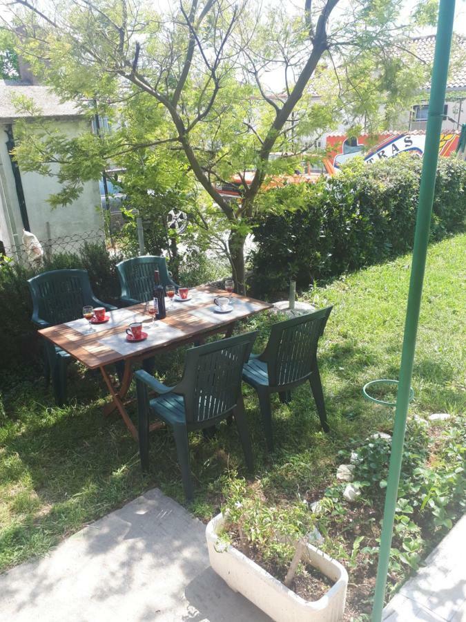 Apartments Mamich Kaštela 外观 照片