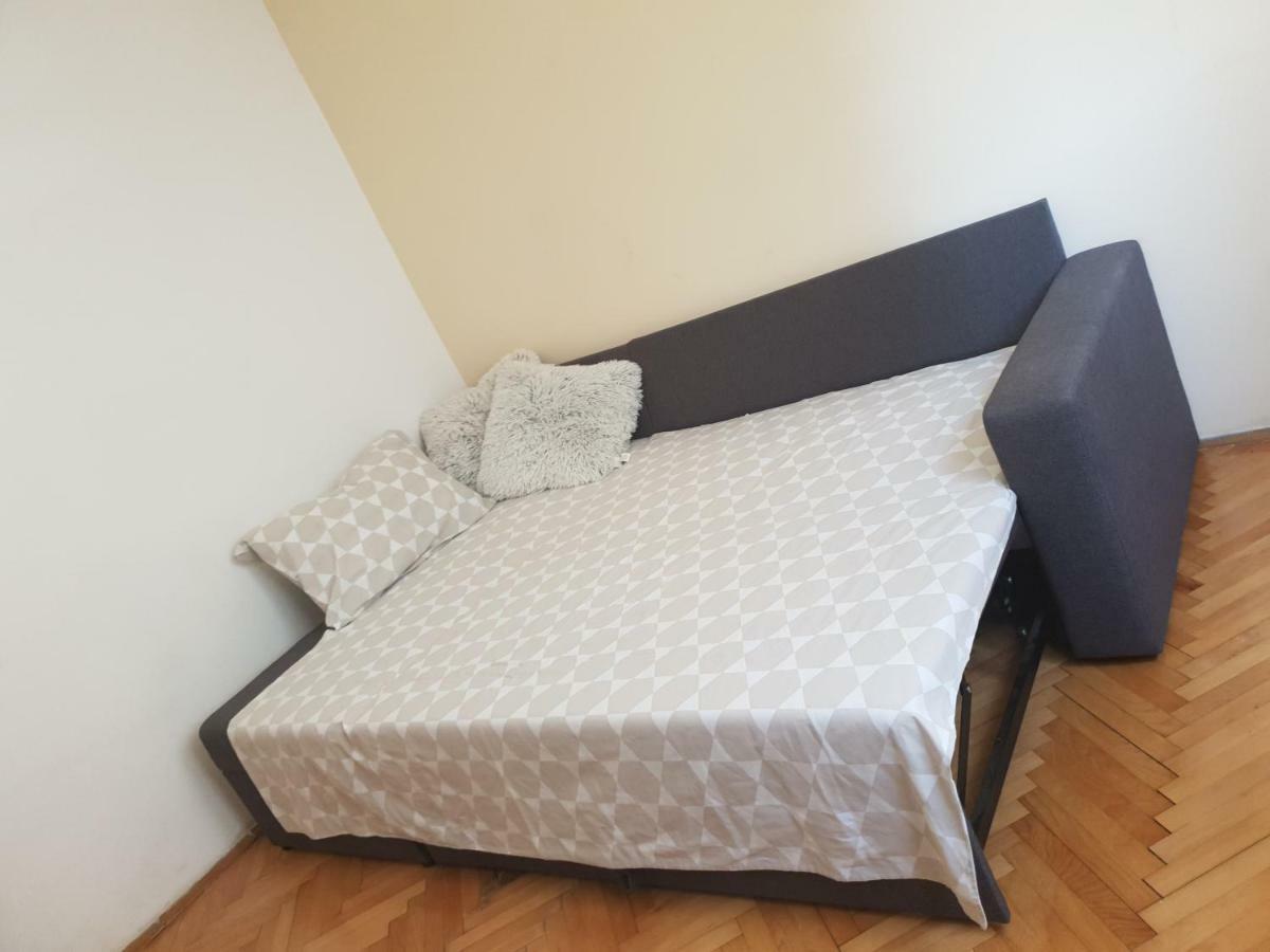 Apartments Mamich Kaštela 外观 照片
